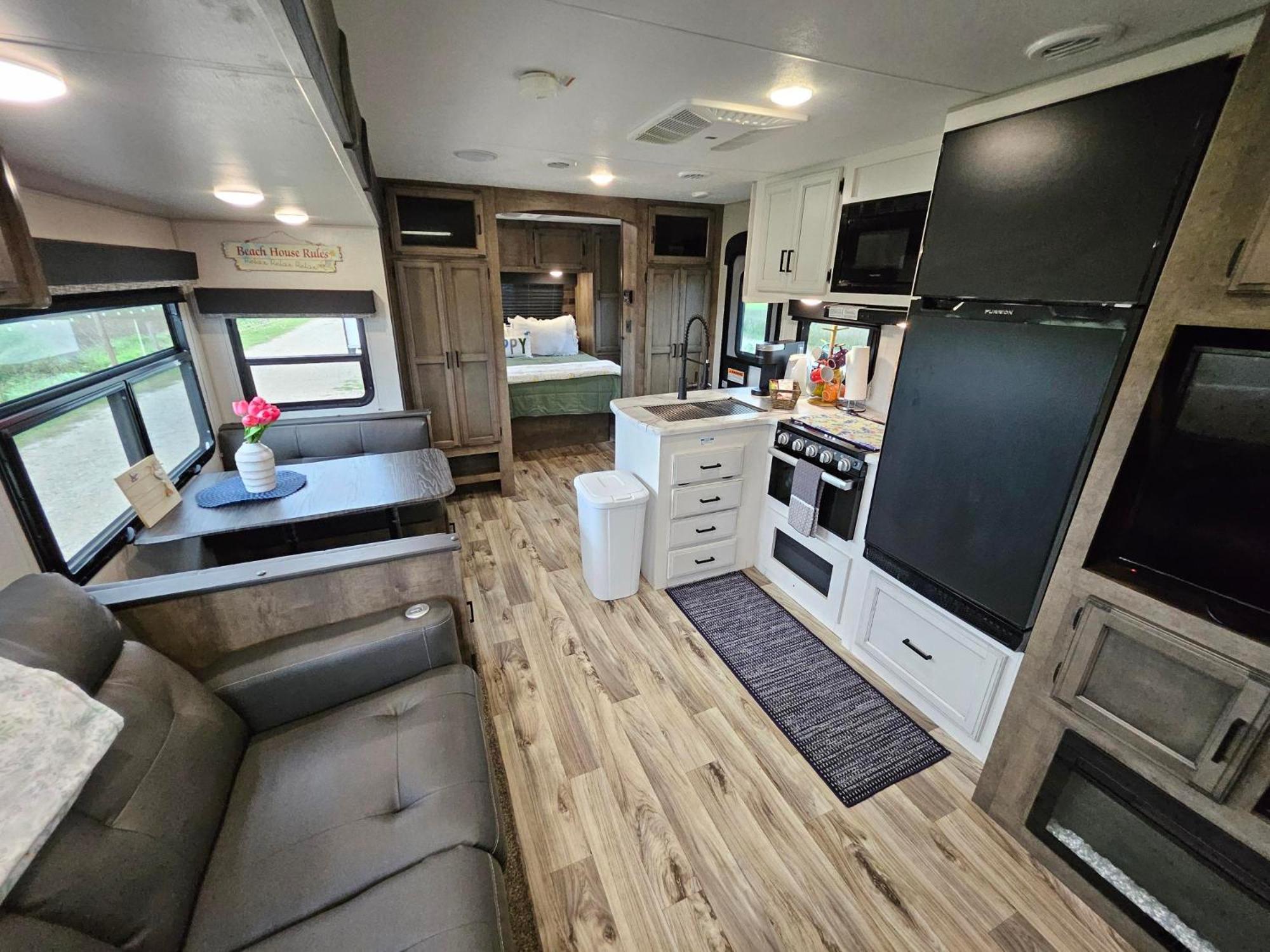 Hailey'S Beach-N-Bay Rv Resort Gilchrist エクステリア 写真