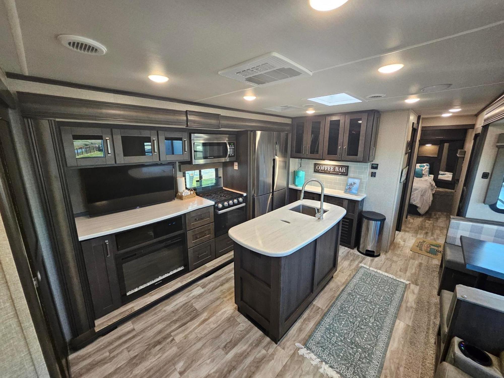 Hailey'S Beach-N-Bay Rv Resort Gilchrist エクステリア 写真