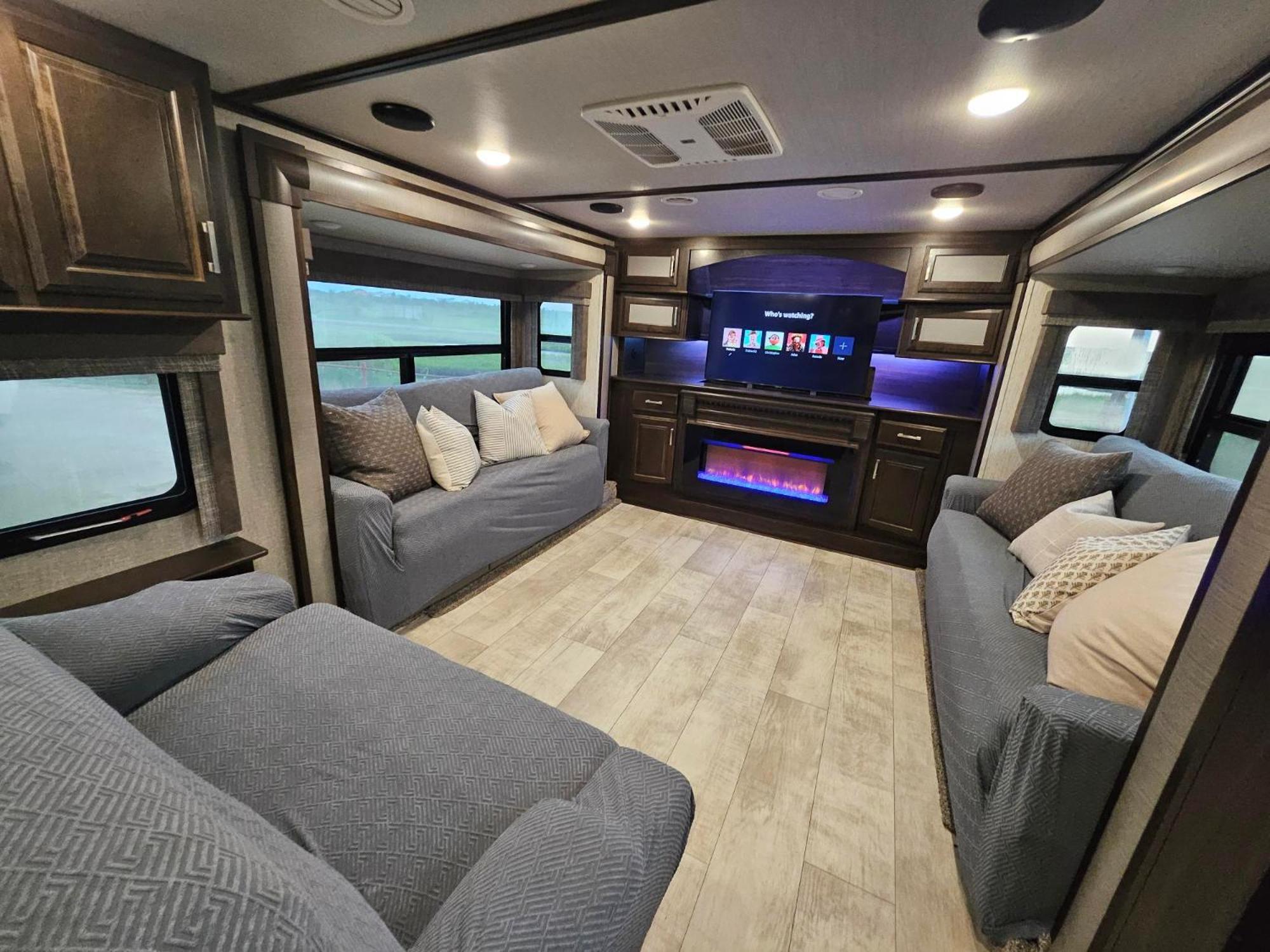 Hailey'S Beach-N-Bay Rv Resort Gilchrist エクステリア 写真