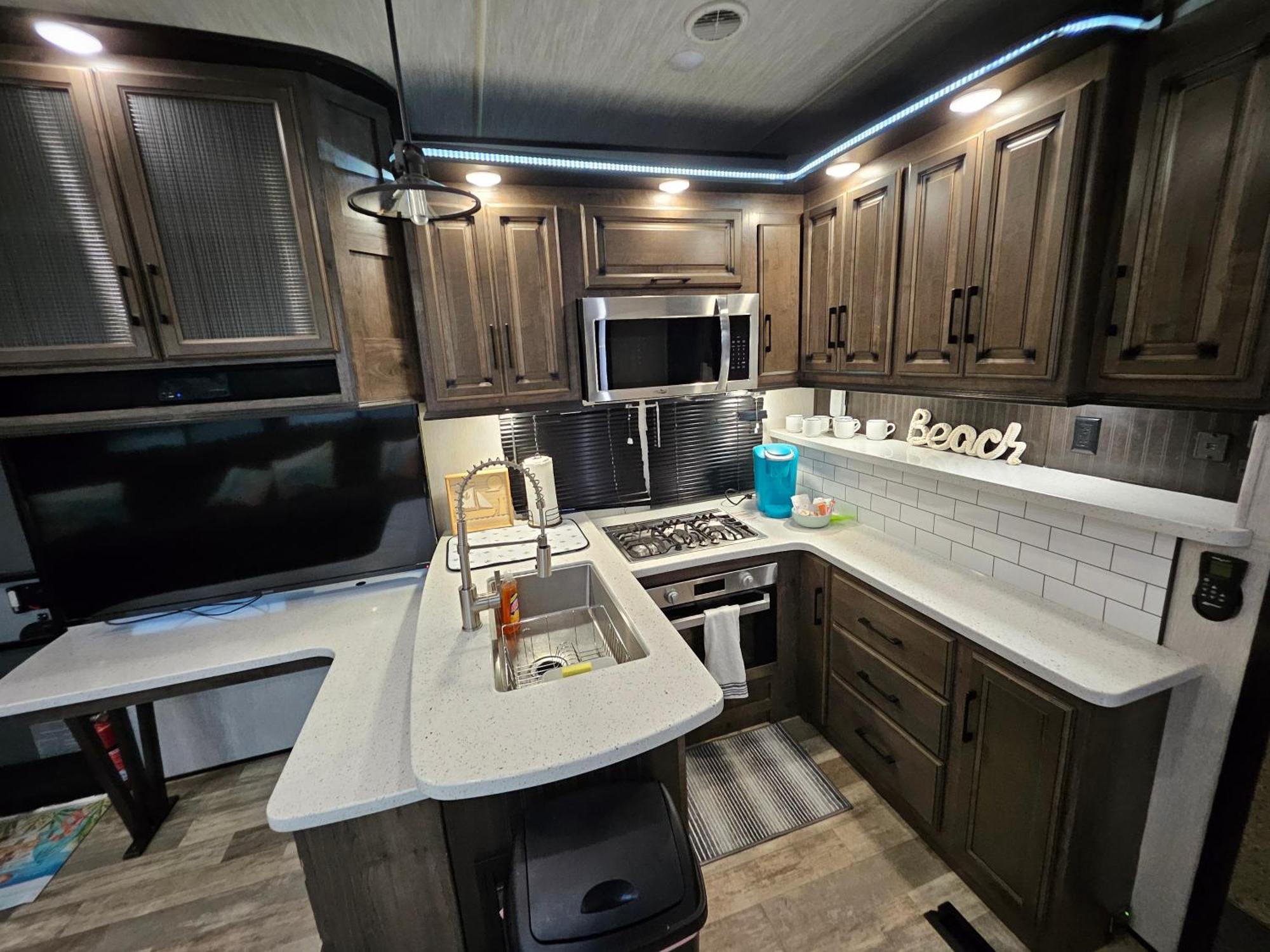 Hailey'S Beach-N-Bay Rv Resort Gilchrist エクステリア 写真