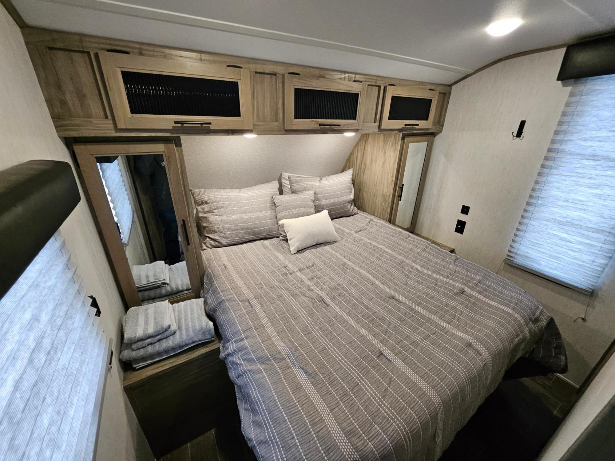 Hailey'S Beach-N-Bay Rv Resort Gilchrist エクステリア 写真